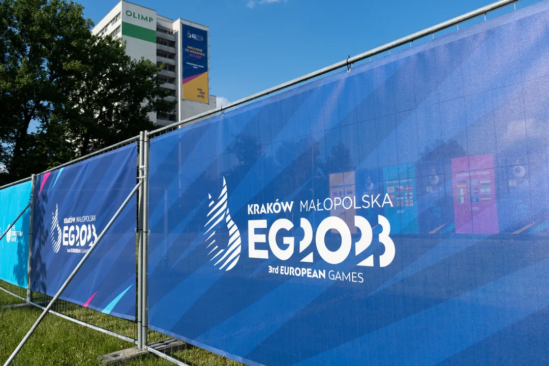 custom temporary banners